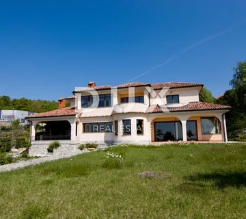 KASTAV - Jedinstvena vila s veličanstvenom okućnicom