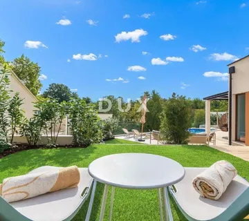 ISTRA, SVETVINČENAT - Moderno uređena vila s bazenom