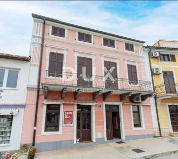 CRIKVENICA - lijepa kuća u centru Crikvenice s dva poslovna prostora