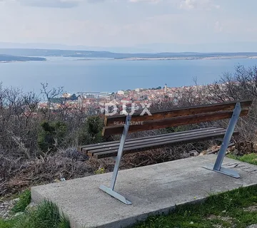 CRIKVENICA - Zemljište s ucrtanom ruševinom