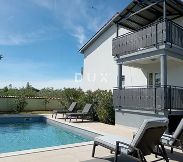 ISTRA,VALTURA - Apartmanska kuća - Valtura, Ližnjan