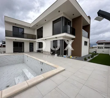 ZADAR, SABUNIKE - Luksuzna vila s bazenom i pogledom na more - Sabunike, Privlaka