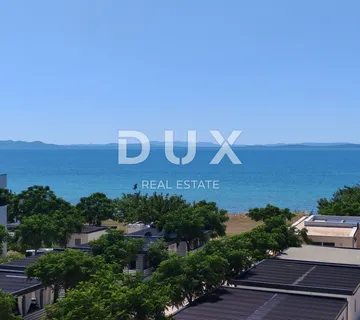 ZADAR, PRIVLAKA - Nevjerojatan Dvoetažni Penthouse s Prostranom Krovnom Terasom 120 Metara od Mora s Očaravajućim Pogledom na More! S8 - cover