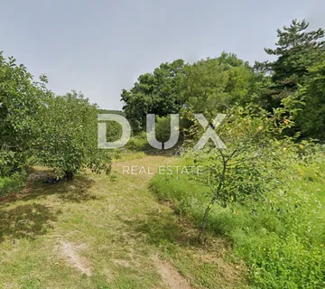 RIJEKA, KASTAV - građevinsko zemljište 1.941 m2 za stambenu zgradu / stanove / apartmane / obiteljsku kuću / villu! PRILIKA! - cover