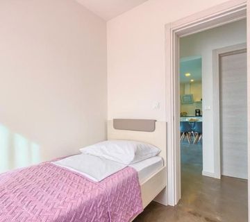ISTRA, PULA - LUKSUZNA APARTMANSKA VILLA  - cover