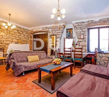 ISTRA, ROVINJ - Apartman u srcu grada 70 metara od mora! - cover
