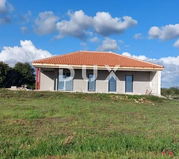 ISTRA, ŽMINJ - Moderna prizemnica sa bazenom