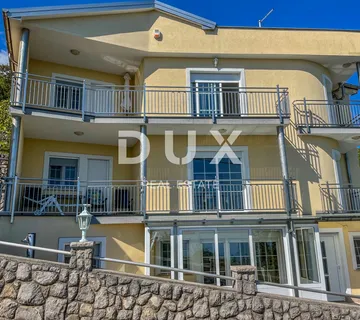 OPATIJA, MEDVEJA - Vila sa veličanstvenim pogledom na zaljev - Medveja, Lovran