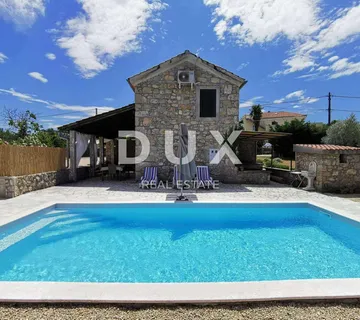 OTOK KRK, DOBRINJ – Kamena vila s bazenom i pogledom na more, PRILIKA!!!