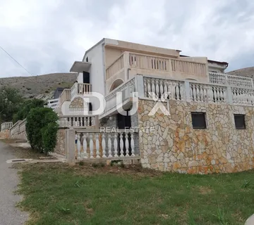 OTOK PAG, PAG - Dvojna kuća za adaptaciju s pogledom na more