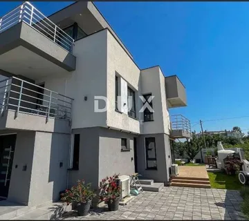 ISTRA, PEROJ - Moderna vila s karakterom - Peroj, Vodnjan