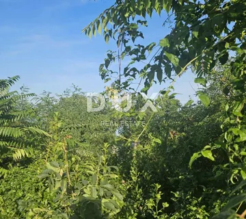 IČIĆI, POLJANE - građevinski teren s pogledom na more 1728m2 - cover