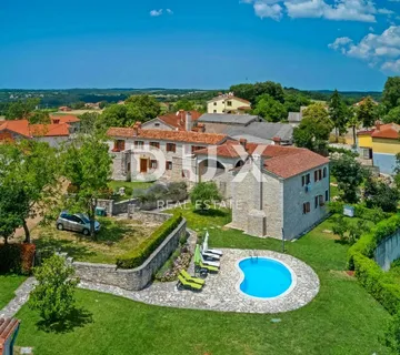 ISTRA, TINJAN - Kamena autohtona vila