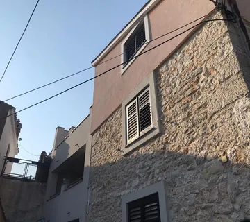ISTRA, MEDULIN - Kamena kuća na odličnoj lokaciji
