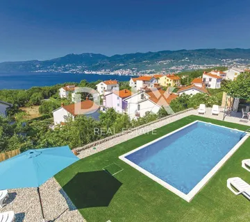 SRDOČI, MARTINKOVAC - kuća s bazenom i panoramskim pogledom na more - Rijeka