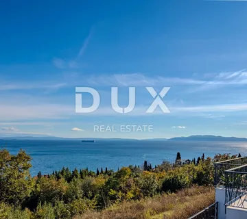 OPATIJA, CENTAR – luksuzna etaža od 300m2 u novogradnji s garažom, panoramski pogled na more