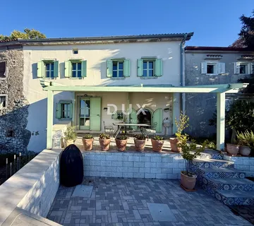 Kvarner, Grobnik, Autohtona kamena kuća, 250 m2, kompletno uređena, pogled - Grobnik, Čavle