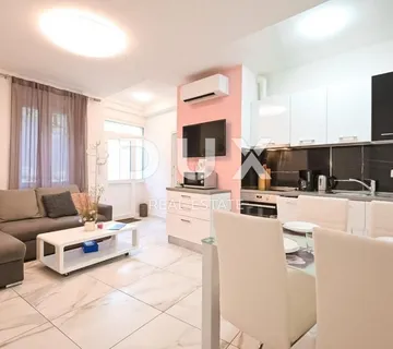 OPATIJA, CENTAR - prekrasno uređen stan u strogom centru Opatije