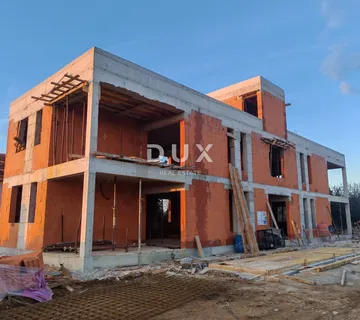 ZADAR, PRIVLAKA - EKSKLUZIVNO U DUX-U! Moderan stan s vrtom! Novogradnja! S1 - cover