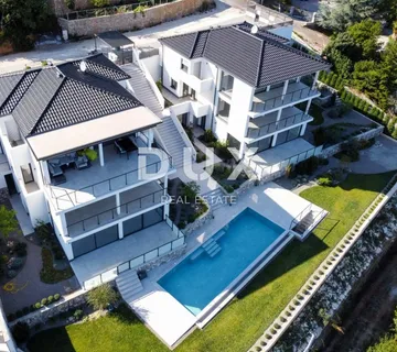 OPATIJA, LOVRAN, LIGANJ - stan u vili s bazenom 120m2+terasa 26m2 s panoramskim pogledom na more + okoliš 163m2 - Liganj, Lovran
