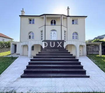 KASTAV, BRNČIĆI – luksuzna villa američkog stila na privatnoj parceli od 2000m2
