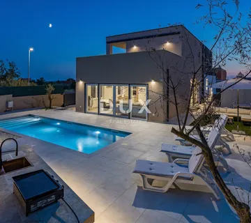 Istra, Galižana, dvojna vila, 100 m2, pogled na more - Vodnjan