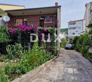 CRIKVENICA - kuća s pogledom na more