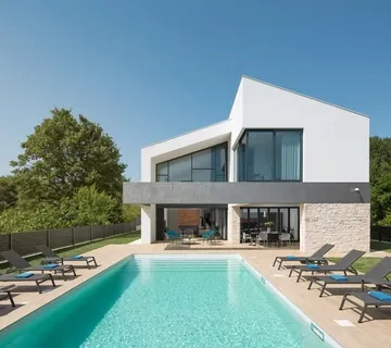 ISTRA, LIŽNJAN - Luksuzna vila s bazenom - cover