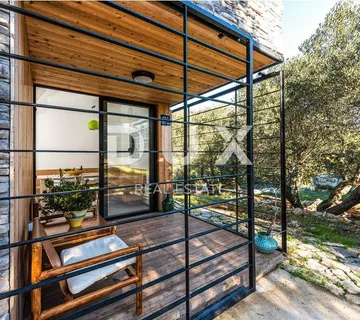 DUGI OTOK - Kamena kuća za odmor s pogledom na more - Sali