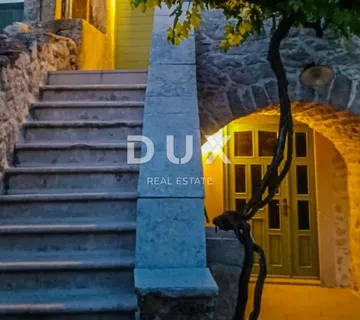 OTOK IŽ, VELI IŽ- Renovirana kuća 70m od mora! - Veli Iž, Zadar