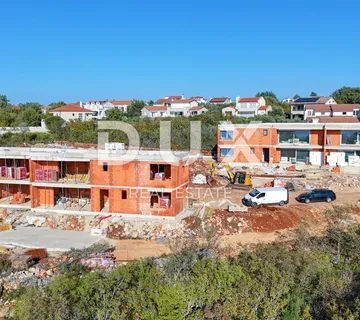 OTOK KRK, BRZAC - Moderno dizajnirana dvojnica s bazenom 40m2