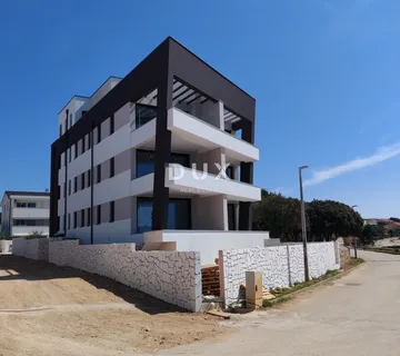 OTOK PAG, MANDRE - Atraktivan stan s prekrasnim pogledom prvi red do mora! S4 - Mandre, Kolan