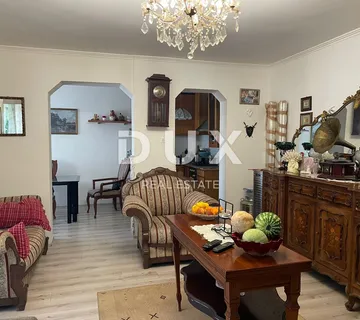 ISTRA, BUJE – Useljiv stan u šarmantnom gradiću s dušom Istre