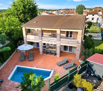 POREČ, FUNTANA - Mediteranski dom s rustikalnim detaljima, 238m2