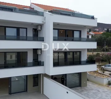 Crikvenica, Dramalj, dvoetažni apartman, 120 m2, bazen, okućnica, novogradnja, 300 metara od mora - Dramalj, Crikvenica