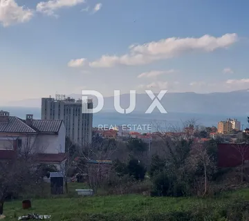 RIJEKA, KOZALA- građevinsko zemljište 1000m2 s pogledom na more + starina/kuća 110m2