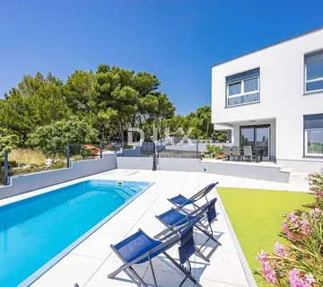 ISTRA, PREMANTURA - Dvojna luksuzna vila na 400m od prirodnih plaža - Premantura, Medulin