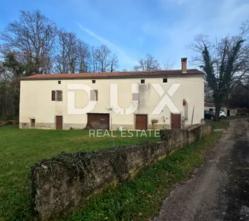 ISTRA, LABIN - Samostojeća kamena kuća