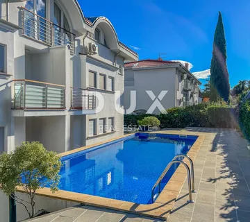 OPATIJA, IČIĆI - vrhunski dom u novijoj zgradi s bazenom blizu plaže, panoramski pogled i garaža - Ičići, Opatija
