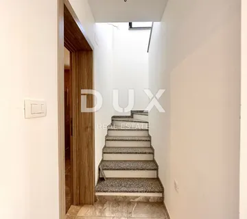 CRIKVENICA - Dvoetažni apartman, 101 m2, pogled na more! - cover