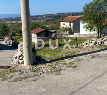 RIJEKA, KRASICA - građevinsko zemljište 1330m2 s pogledom na more za stambenu zgradu - stanove / apartmane / obiteljsku kuću / villu! PRILIKA!!!  - cover