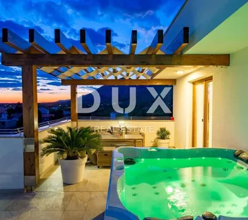 STARIGRAD, SELINE - prekrasna vila sa pogledom  - cover