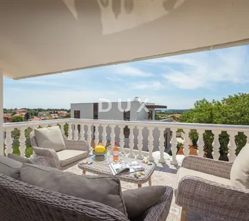  ISTRA, MEDULIN - Samostojeća kuća s tri stambene jedinice i bazenom! - cover