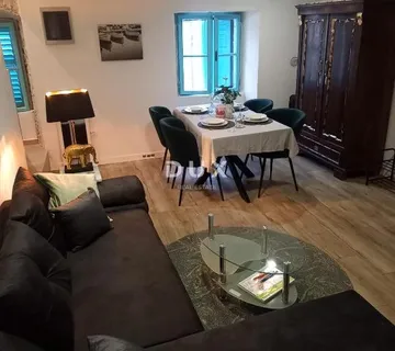 ISTRA, VODNJAN - Adaptirana kuća za odmor s 2 apartmana