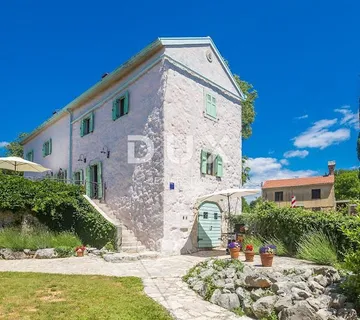 Otork Krk, okolica Dobrinja - Renovirana kamena kuća - Kras, Dobrinj