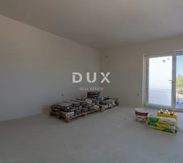 Vodice, dvosobni stan, 73,21 m², prizemlje, vrt