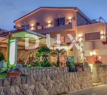PAG -  hotel 278m2 prvi red do mora s panoramskim pogledom, HITNA PRODAJA - cover