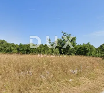 ISTRA, BARBAN - Kompleks građevinskog 600 m2 i poljoprivrednog 10133 m2 na rubu mirnog naselja - cover
