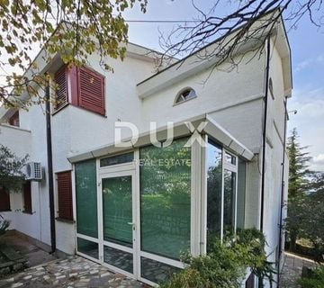 KLENOVICA- dvojna kuća/villa 320m2 s pogledom na more + okoliš 400m2  - cover
