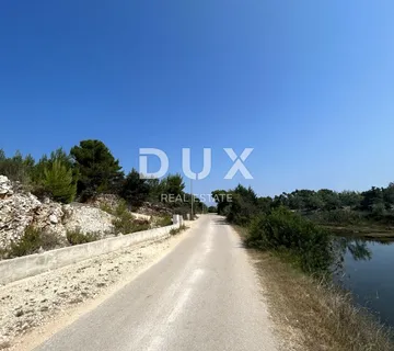 ZADAR, ZATON - Građevinsko zemljište, prvi red do mora - cover